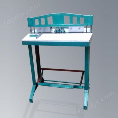 賬冊手提袋腳踏式打孔機(jī)信封開封機(jī)切角機(jī)臺歷沖孔機(jī)